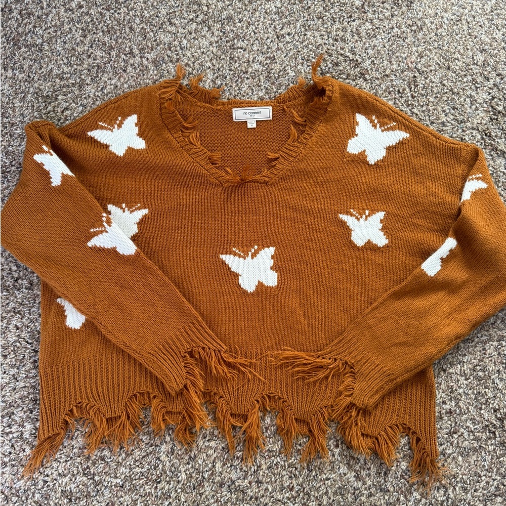 Butterfly Pattern Fringed V-Neck Sweater